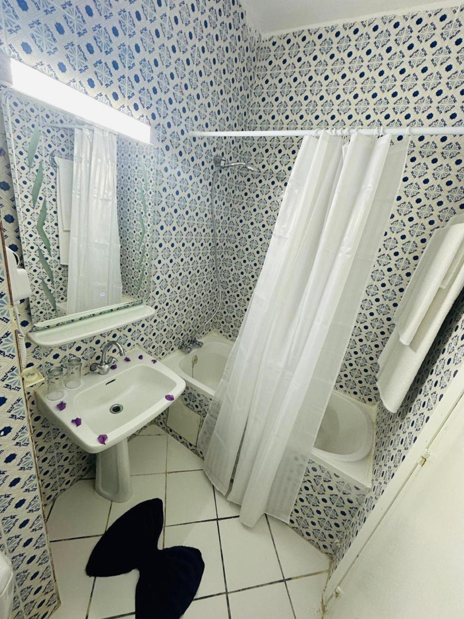 Hotel Best Beach- Family Only Chott Meriem Exterior photo